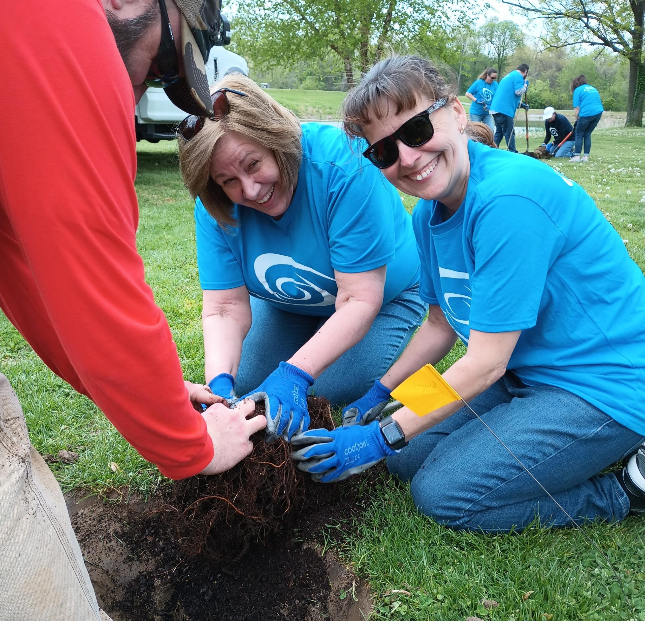 1 Wood River Tree planting 23 1 Wood River Tree planting 23